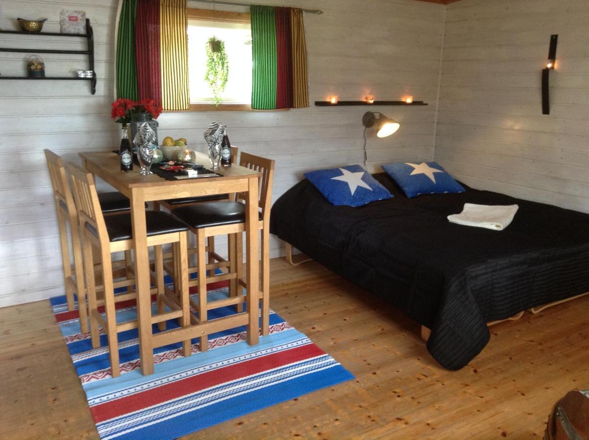 Hotel Tallbacken Fritidsby à Brannan Extérieur photo